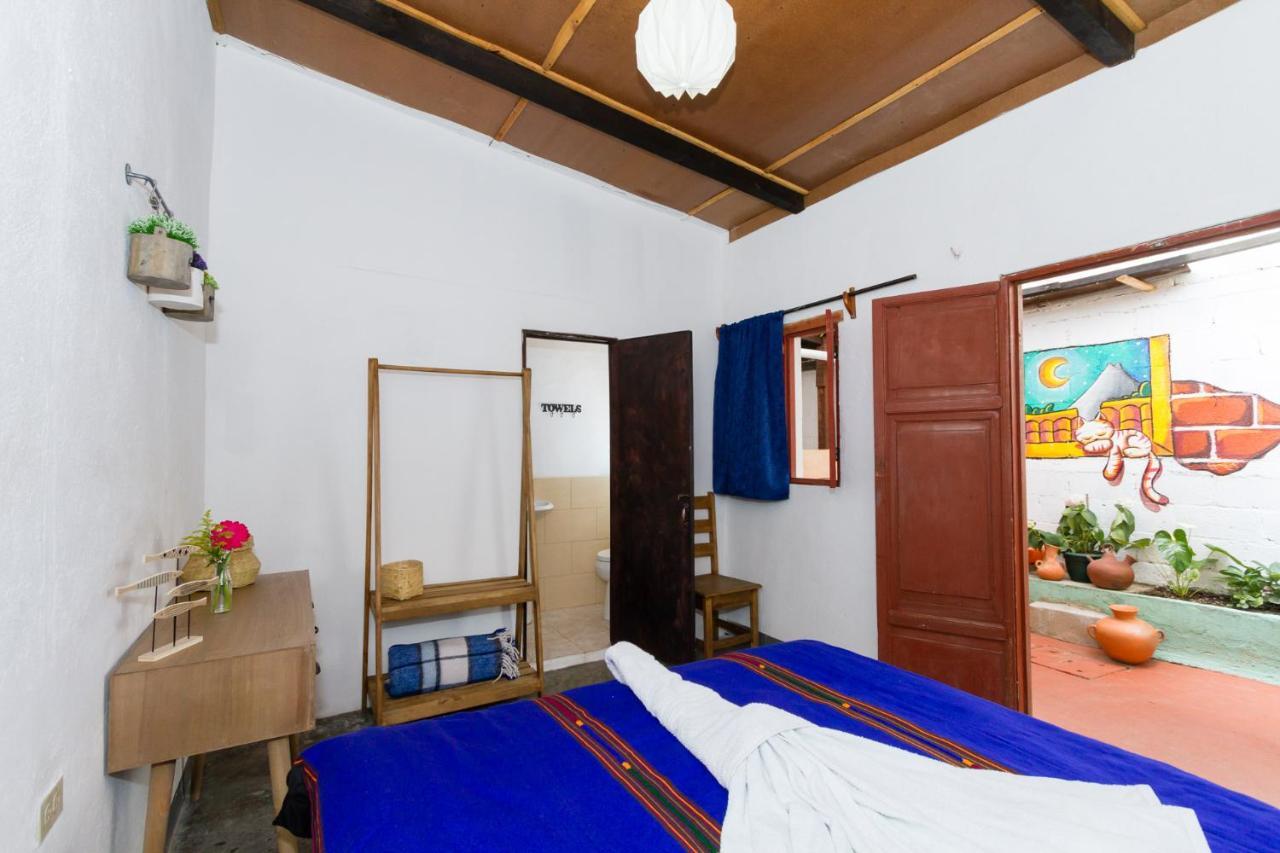 Casa Tamarindo Bed & Breakfast Antigua Ngoại thất bức ảnh