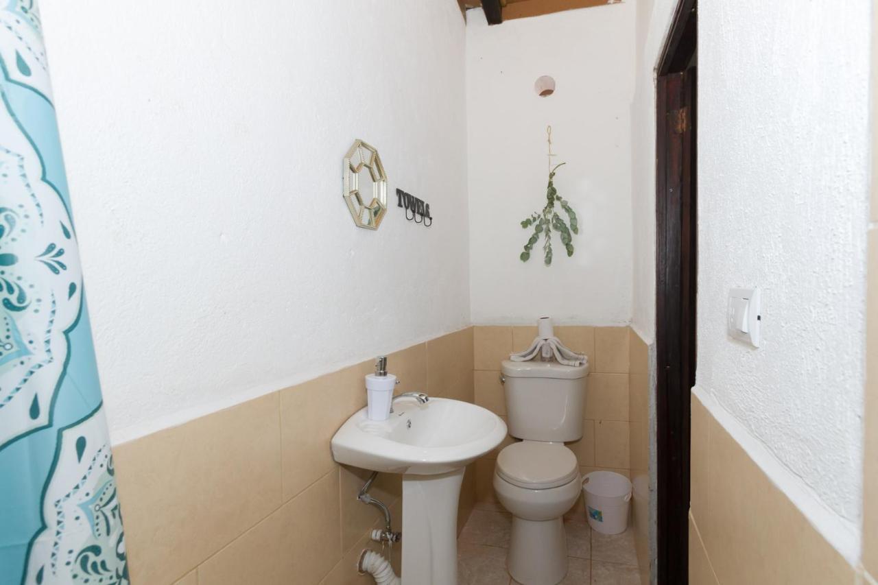 Casa Tamarindo Bed & Breakfast Antigua Ngoại thất bức ảnh